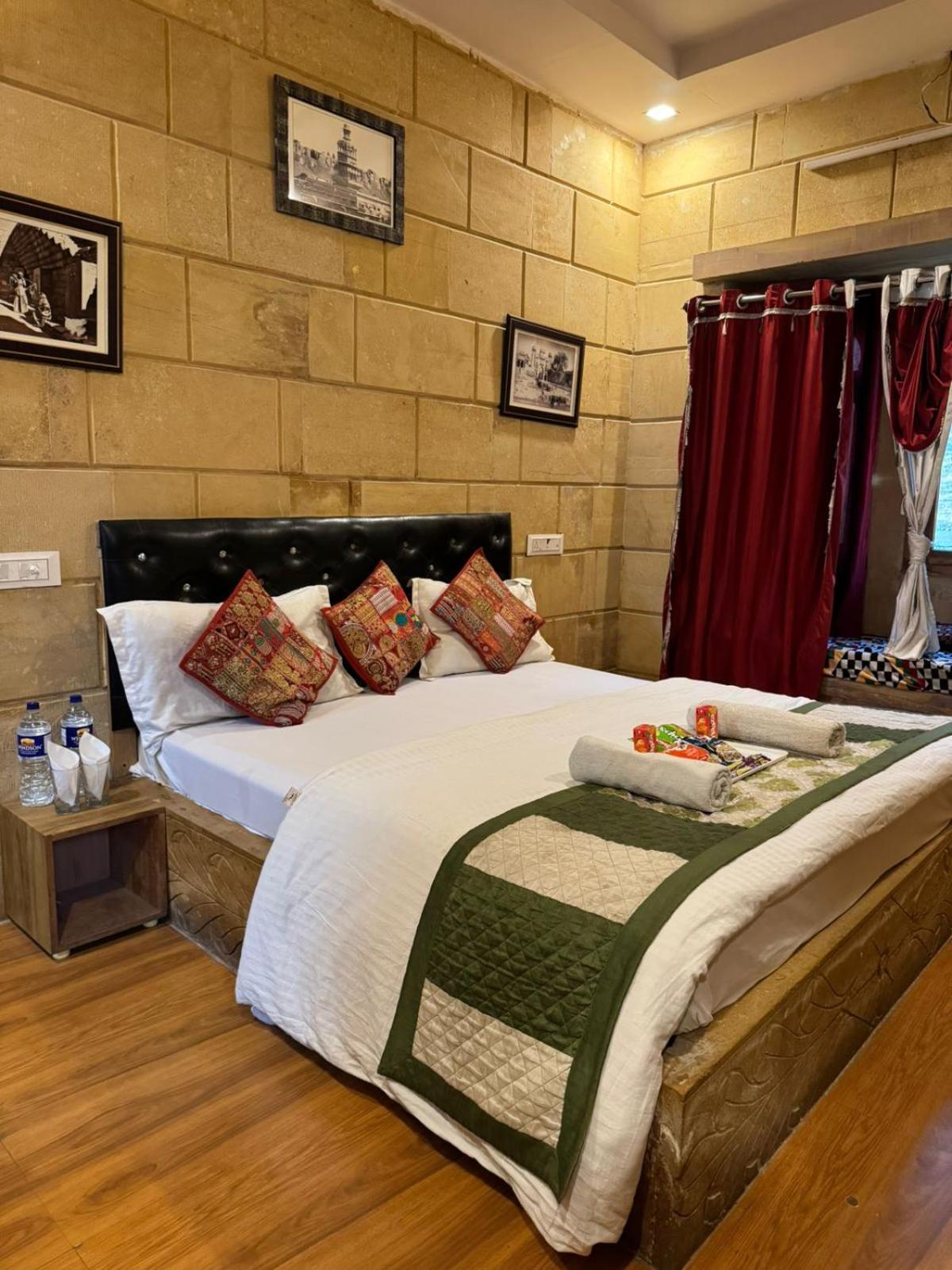 Hotel Jaswant Palace Jaisalmer Exterior photo